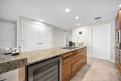 3801 Collins Avenue Miami Beach FL 33140