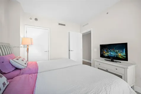 3801 Collins Avenue Miami Beach FL 33140