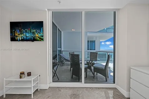 3801 Collins Avenue Miami Beach FL 33140