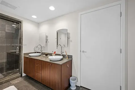 3801 Collins Avenue Miami Beach FL 33140