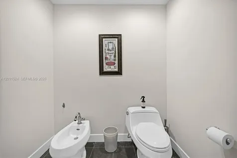 3801 Collins Avenue Miami Beach FL 33140
