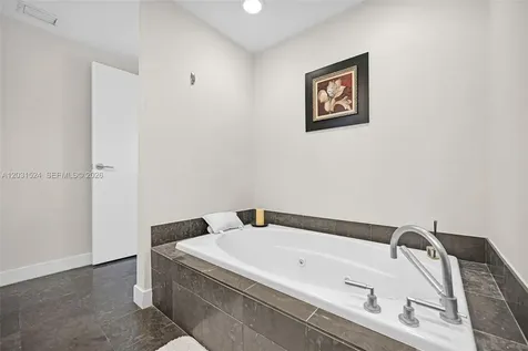 3801 Collins Avenue Miami Beach FL 33140