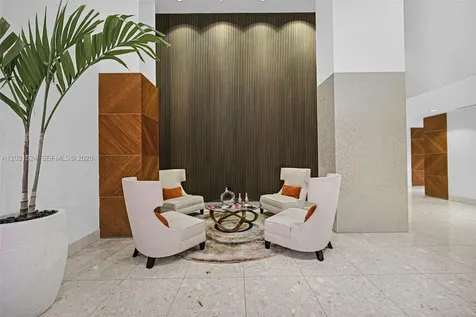 3801 Collins Avenue Miami Beach FL 33140