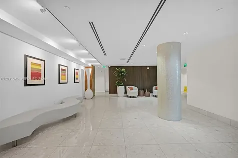 3801 Collins Avenue Miami Beach FL 33140