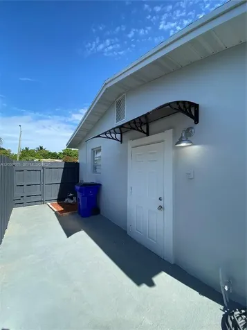 4030 NE 2nd Terrace Deerfield Beach FL 33064