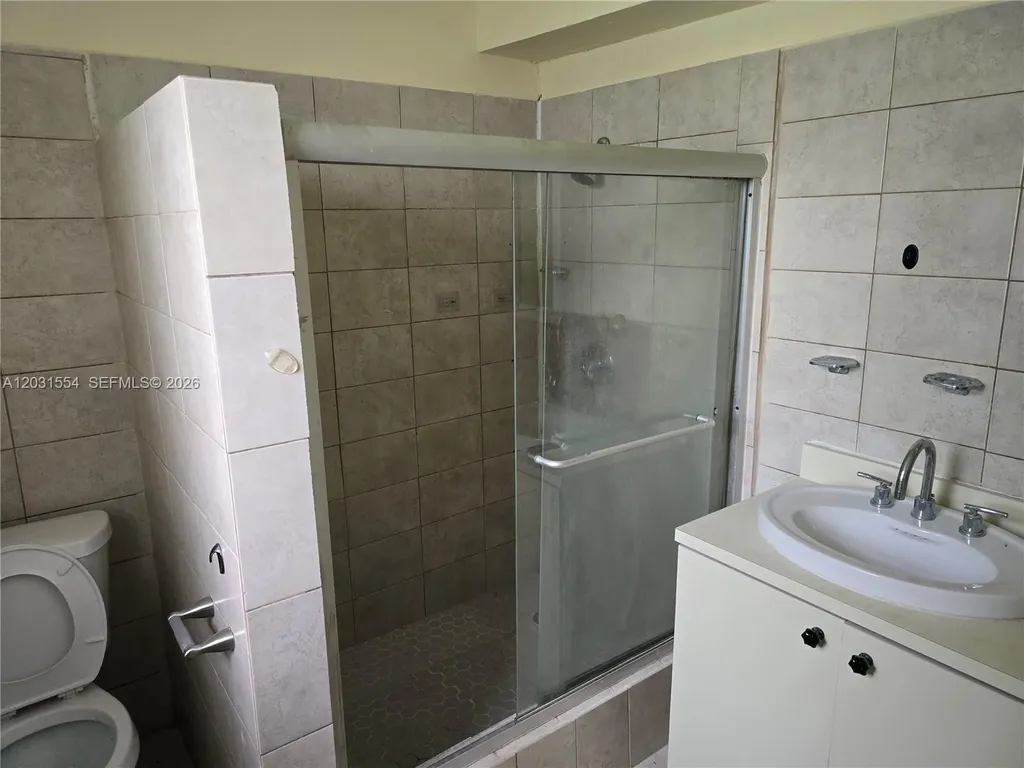 840 NE 124th Street North Miami FL 33161