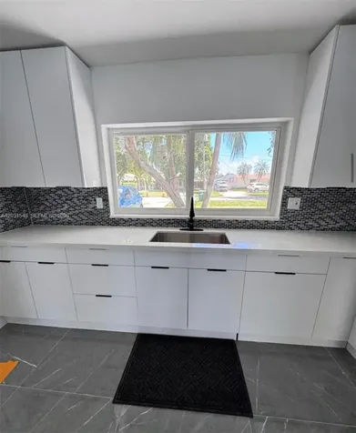 9934 SW 195th Street Cutler Bay FL 33157