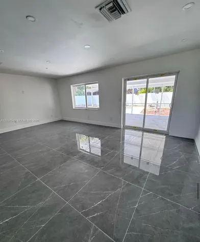 9934 SW 195th Street Cutler Bay FL 33157