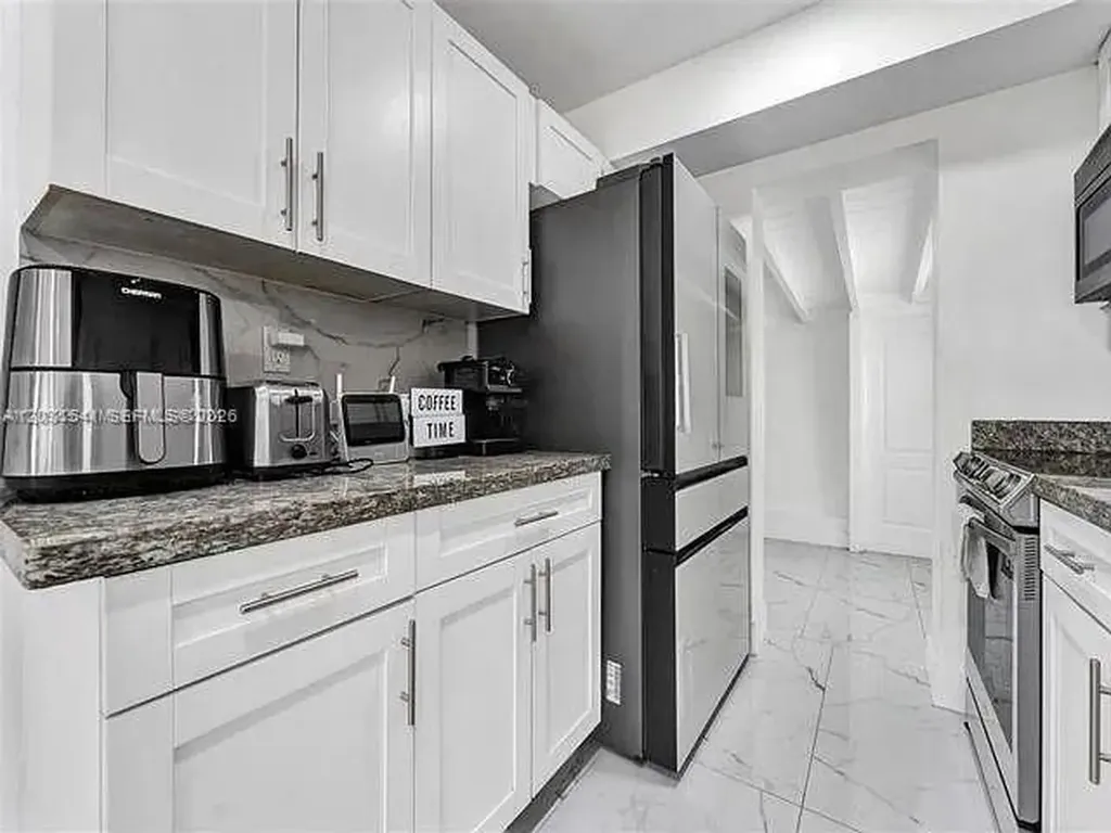2730 NE 16th Avenue Pompano Beach FL 33064