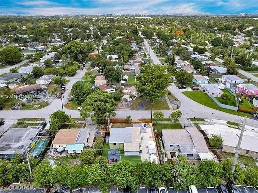 2730 NE 16th Avenue Pompano Beach FL 33064
