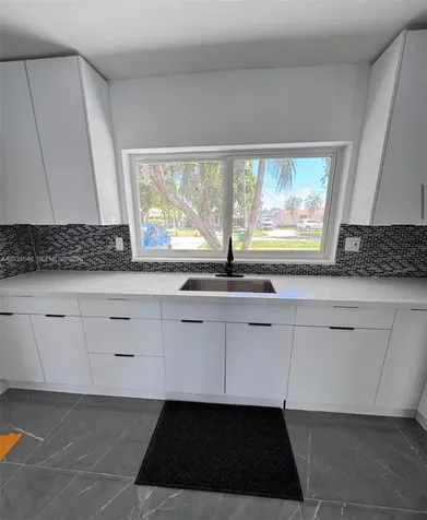 9934 SW 195th Street Cutler Bay FL 33157