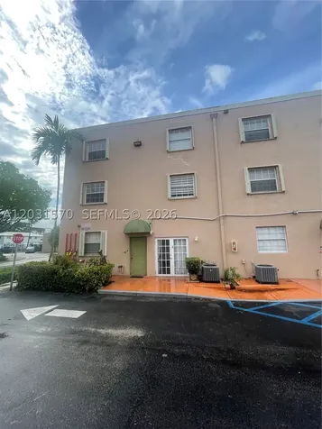 77 E 4th Street Hialeah FL 33010
