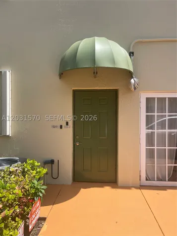 77 E 4th Street Hialeah FL 33010