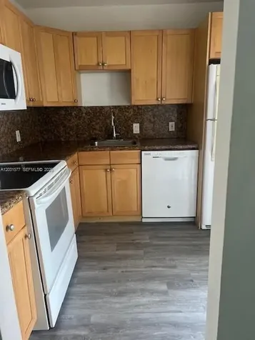 3475 N Country Club Drive Aventura FL 33180