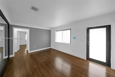 3261 SW 20th Street Miami FL 33145