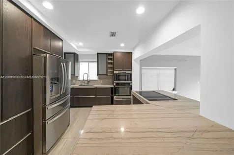 3261 SW 20th Street Miami FL 33145