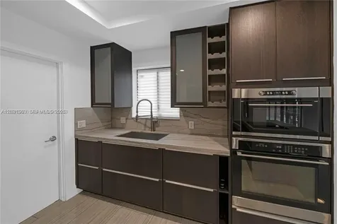 3261 SW 20th Street Miami FL 33145
