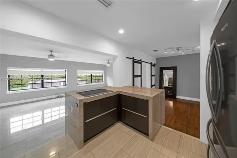 3261 SW 20th Street Miami FL 33145