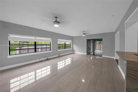3261 SW 20th Street Miami FL 33145