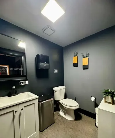 5501 NW 74th Avenue Miami FL 33166