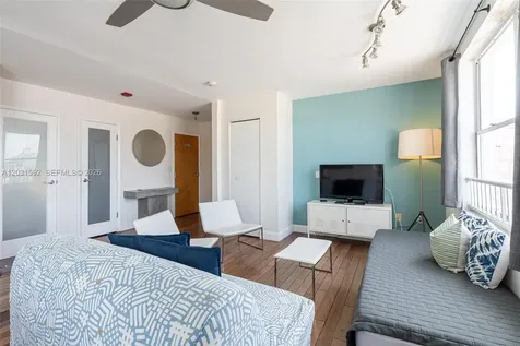 420 15th Street Miami Beach FL 33139