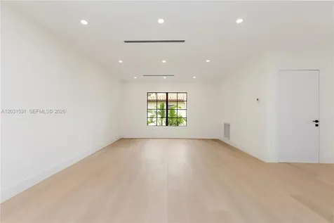 118 Sarto Avenue Coral Gables FL 33134