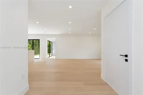 118 Sarto Avenue Coral Gables FL 33134