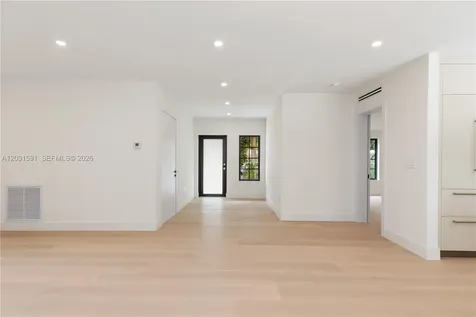 118 Sarto Avenue Coral Gables FL 33134