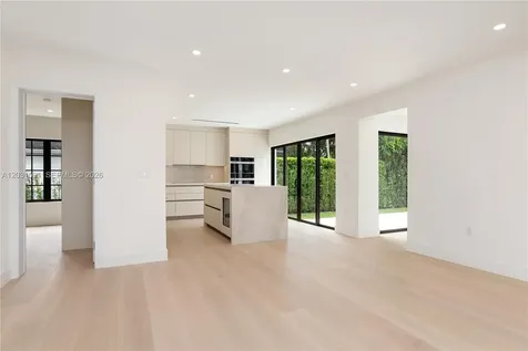 118 Sarto Avenue Coral Gables FL 33134