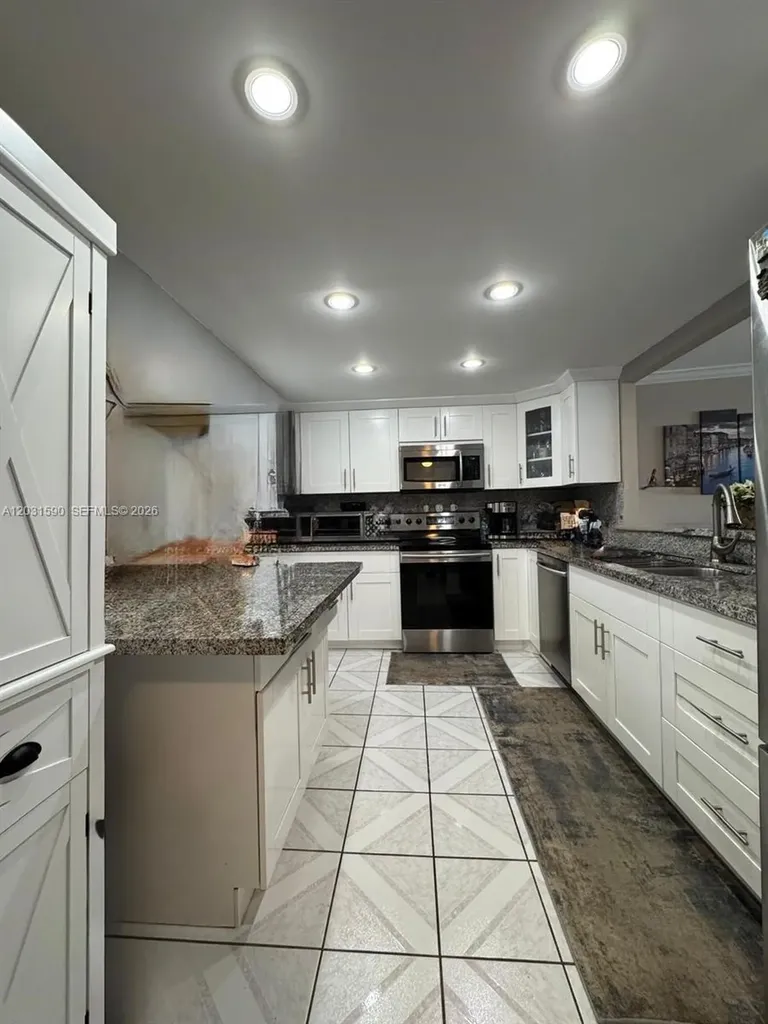 3800 S Ocean Drive Hollywood FL 33019