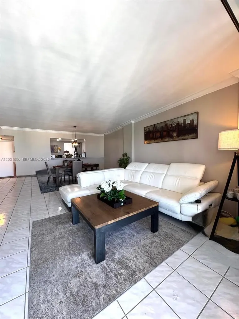 3800 S Ocean Drive Hollywood FL 33019