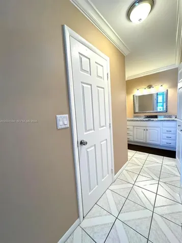 3800 S Ocean Drive Hollywood FL 33019