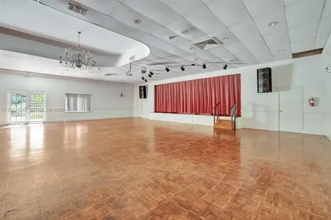 3800 S Ocean Drive Hollywood FL 33019
