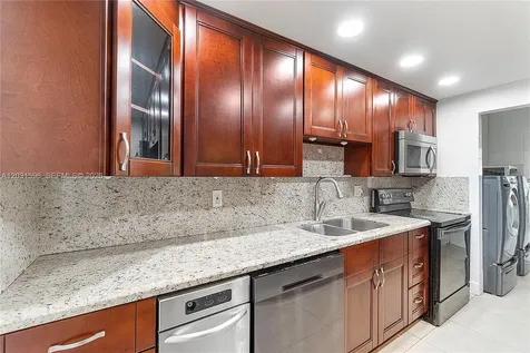 398 Fern Drive Weston FL 33326