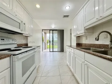 17600 N Bay Road Sunny Isles Beach FL 33160