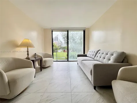 17600 N Bay Road Sunny Isles Beach FL 33160