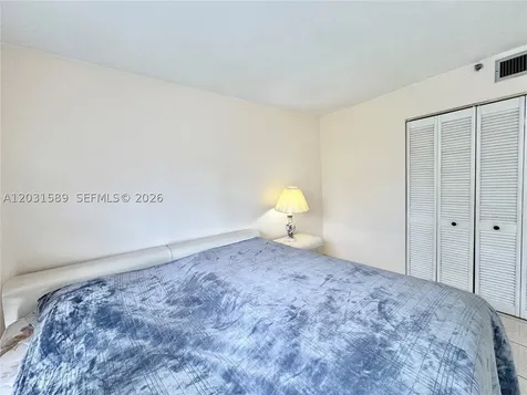 17600 N Bay Road Sunny Isles Beach FL 33160