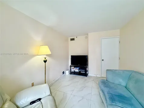 17600 N Bay Road Sunny Isles Beach FL 33160