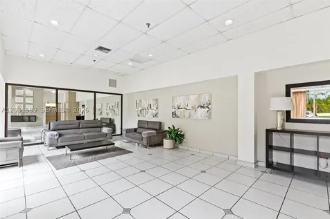 17600 N Bay Road Sunny Isles Beach FL 33160