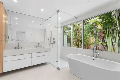 3945 Loquat Avenue Miami FL 33133