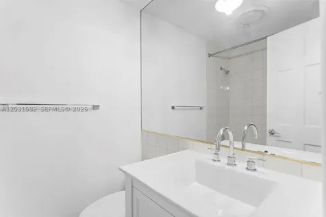 3945 Loquat Avenue Miami FL 33133