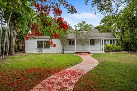 3945 Loquat Avenue Miami FL 33133