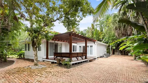 3945 Loquat Avenue Miami FL 33133