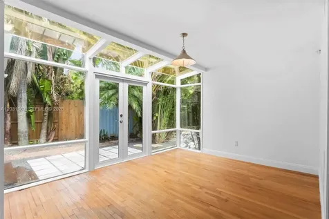 3945 Loquat Avenue Miami FL 33133