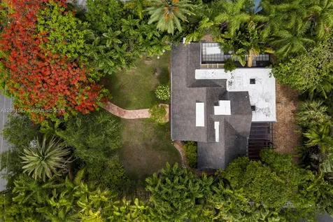 3945 Loquat Avenue Miami FL 33133