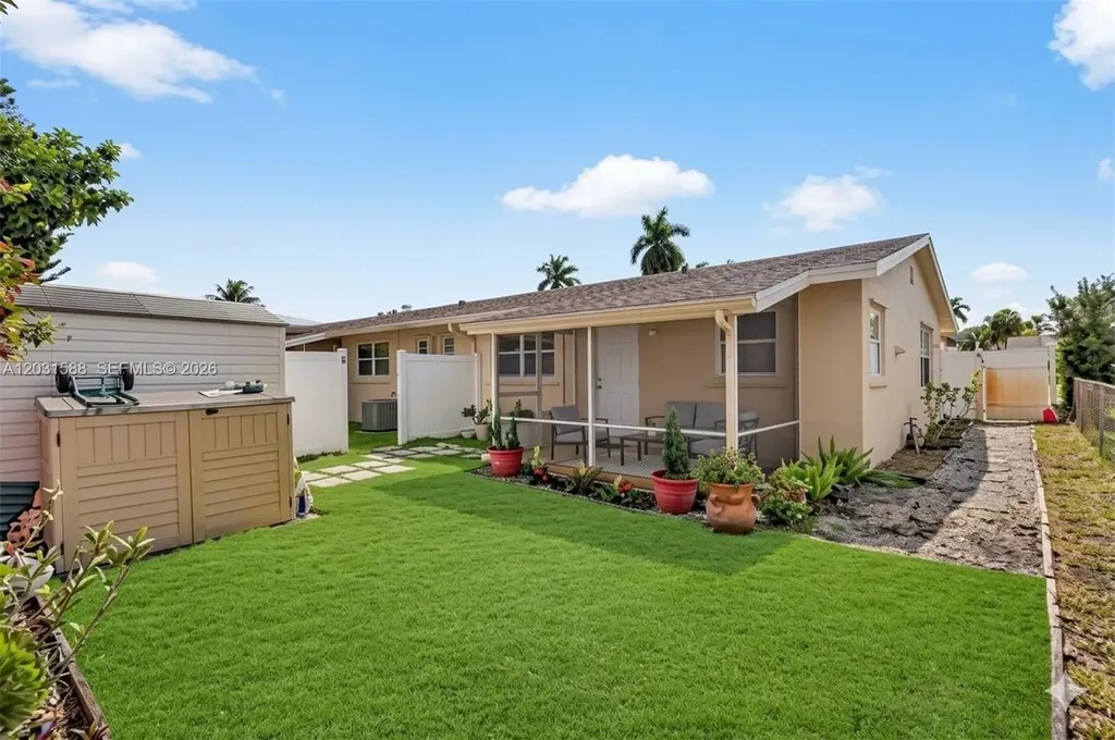 1701 NE 55th Street Fort Lauderdale FL 33334