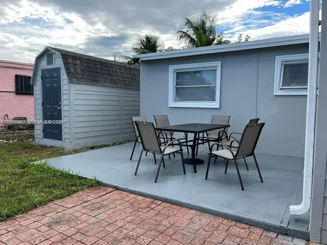 6431 Hayes Street Hollywood FL 33024