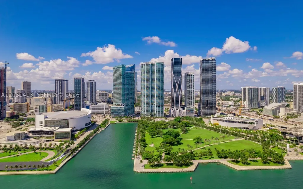 900 Biscayne Boulevard Miami FL 33132