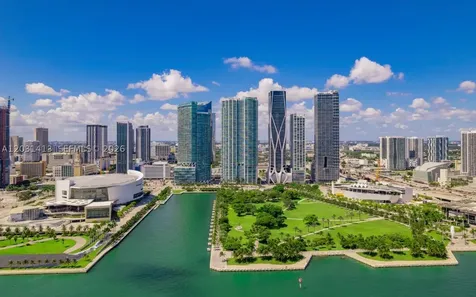 900 Biscayne Boulevard Miami FL 33132