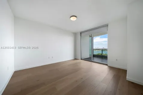 900 Biscayne Boulevard Miami FL 33132